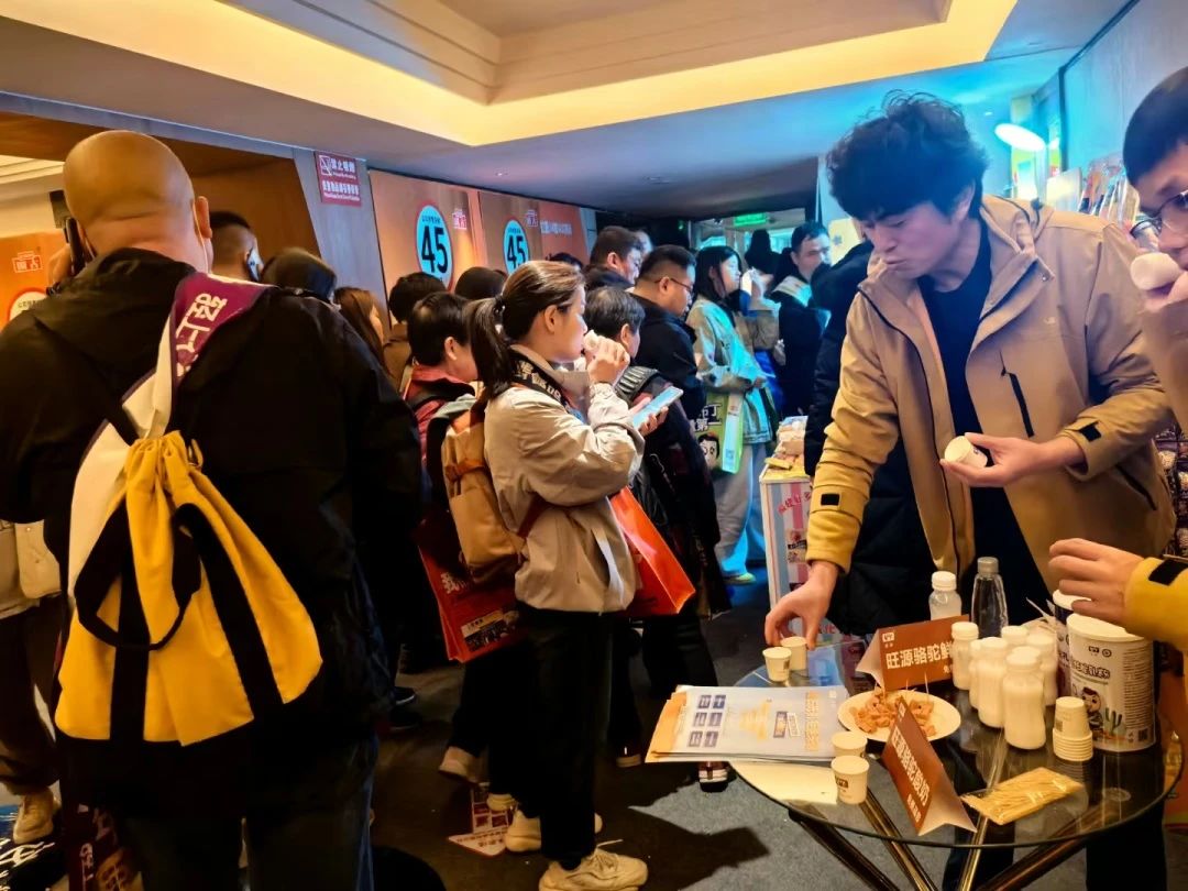 AG贵宾会·(中国)集团集团携新品惊艳亮相第112届糖酒会，引领健全乳品新潮水！